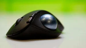 Logitech Ergo M575S Review ..