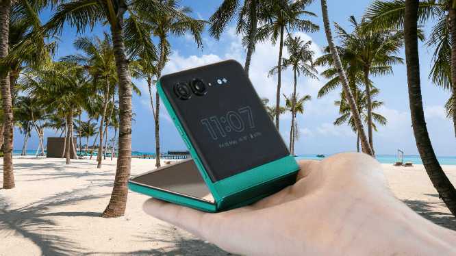 Motorola Razr 70 flip