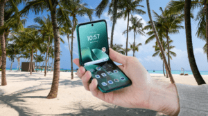Motorola Razr 70 screen
