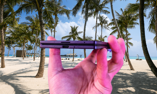 Samsung Galaxy Z Fold 8 Ultra port