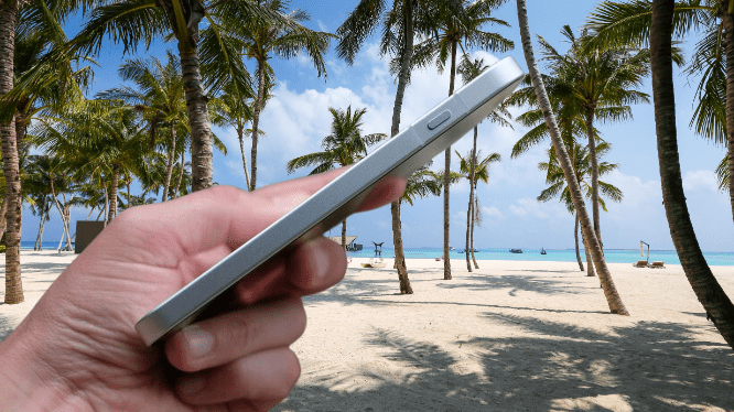 Oppo Reno 16 button