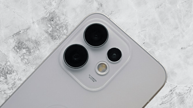 Oppo Reno 16 camera.